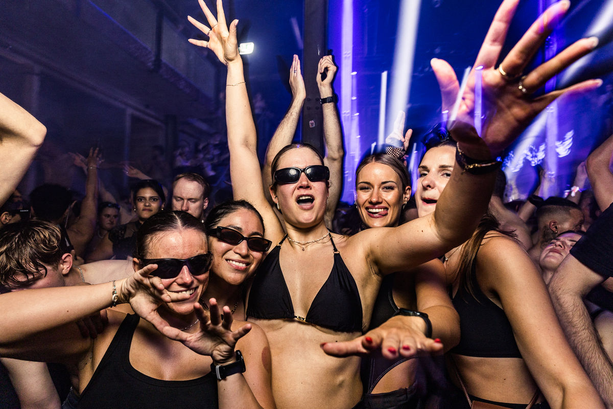 Loading... just a sec